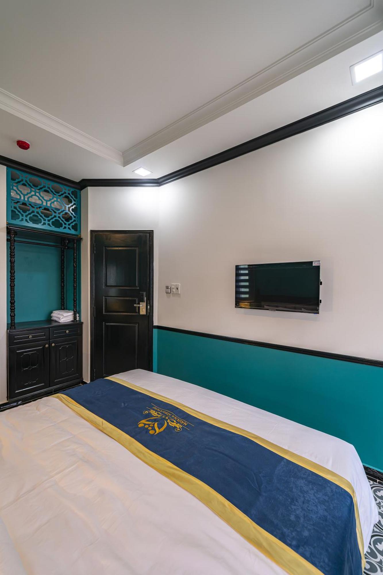 Collection O Vyvy Airport Hotel Хошимін Екстер'єр фото